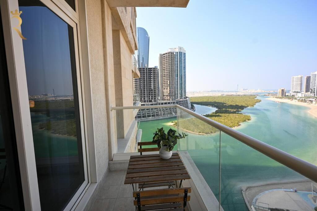 Luminous 1br Al Reem Apartment Abu Dhabi