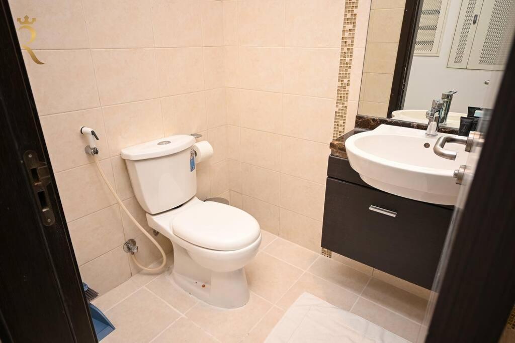 Luminous 1br Al Reem Apartment