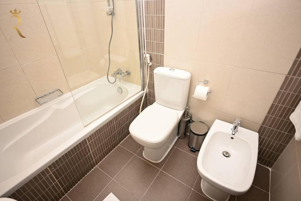 Luminous 1br Al Reem