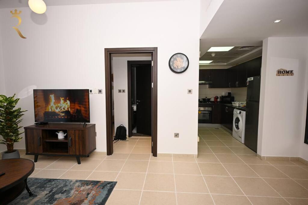 Apartment Luminous 1br Al Reem